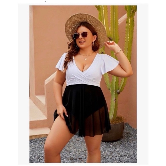 BLOOMING JELLY Swim Dress - Picture 2 of 8